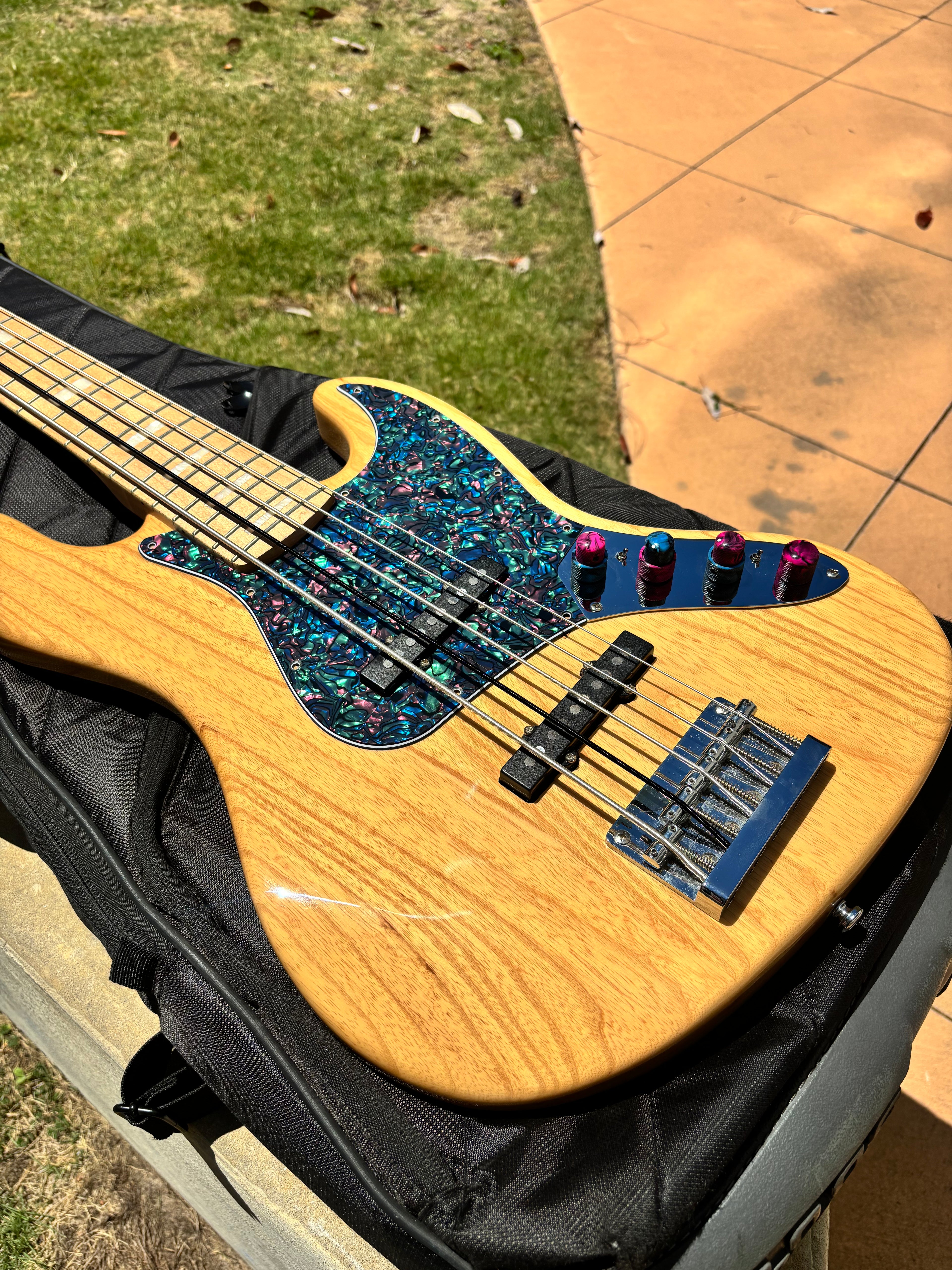 (Used) Ken Smith Designs 5-String Bass